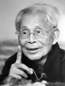 吳冠中：中國(guó)美術(shù)家協(xié)會(huì)教授，中國(guó)當(dāng)代著名畫(huà)家